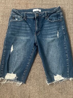 Women’s kancan Bermuda Jean shorts size 13/30